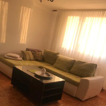Dan I Noc Apartment *
